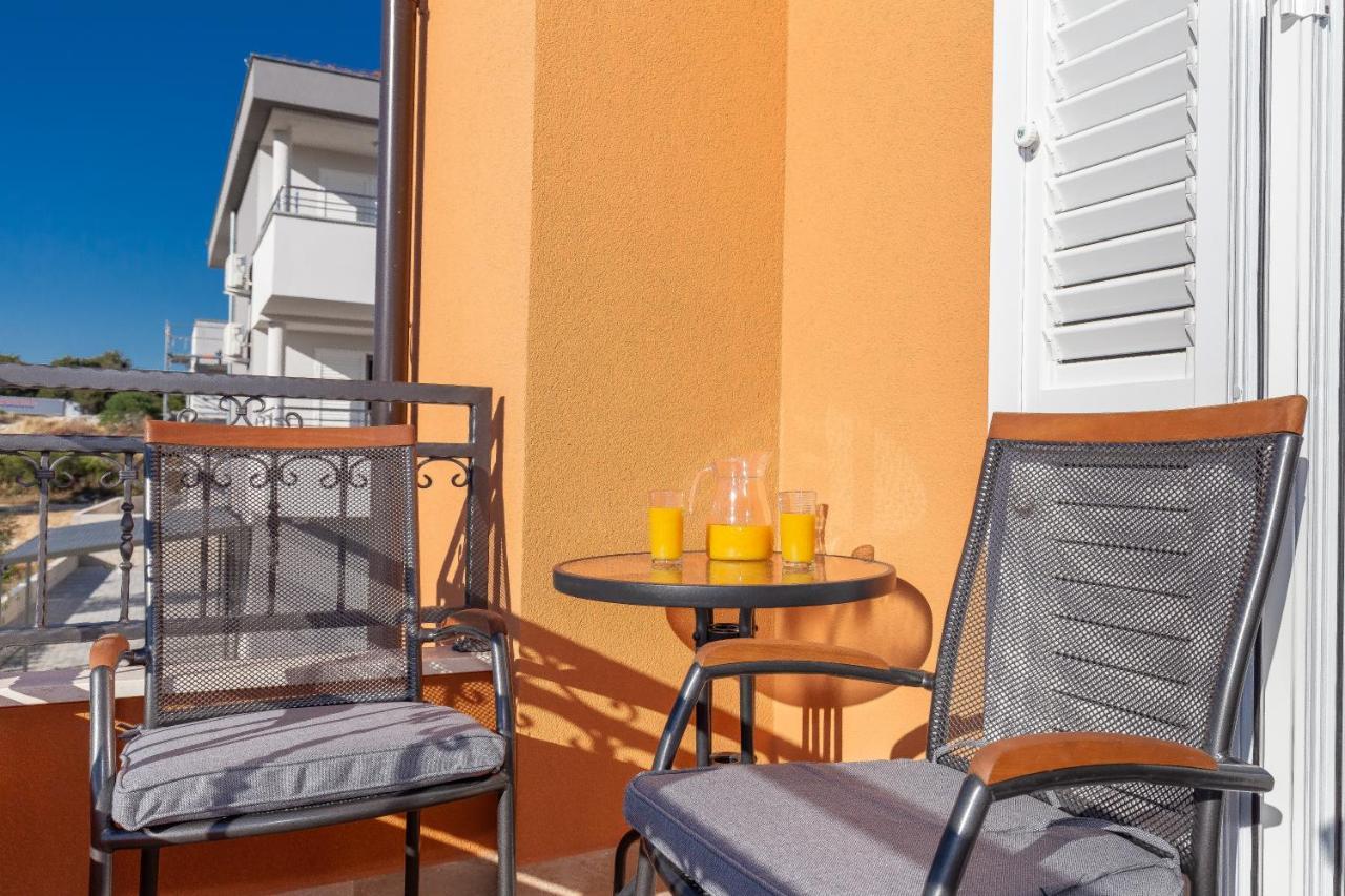Villa Suzana Biograd Na Moru Extérieur photo