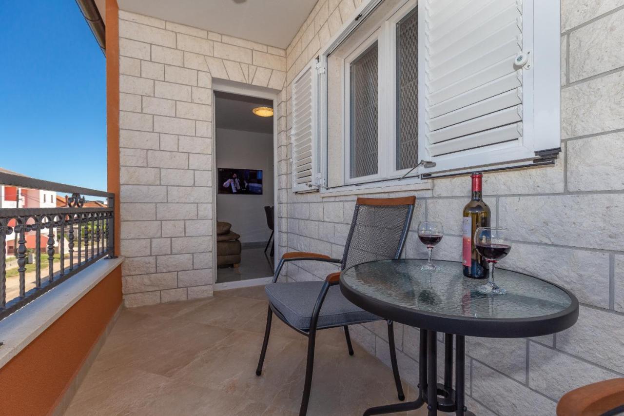 Villa Suzana Biograd Na Moru Extérieur photo